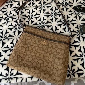 COACH PURSE CROSSBODY BAG BROWN
